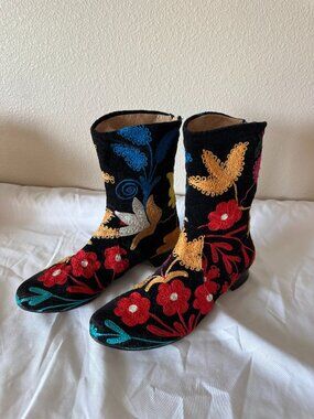 Black Velvet Floral Embroidery Boots Size 6.5 Galeri Cengiz Vintage Y2K